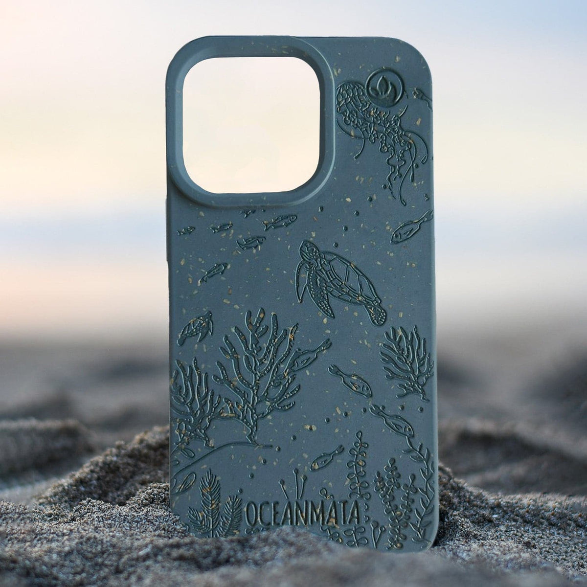 iPhone 13 mini case 'TURTLE Family' - blue - sustainable