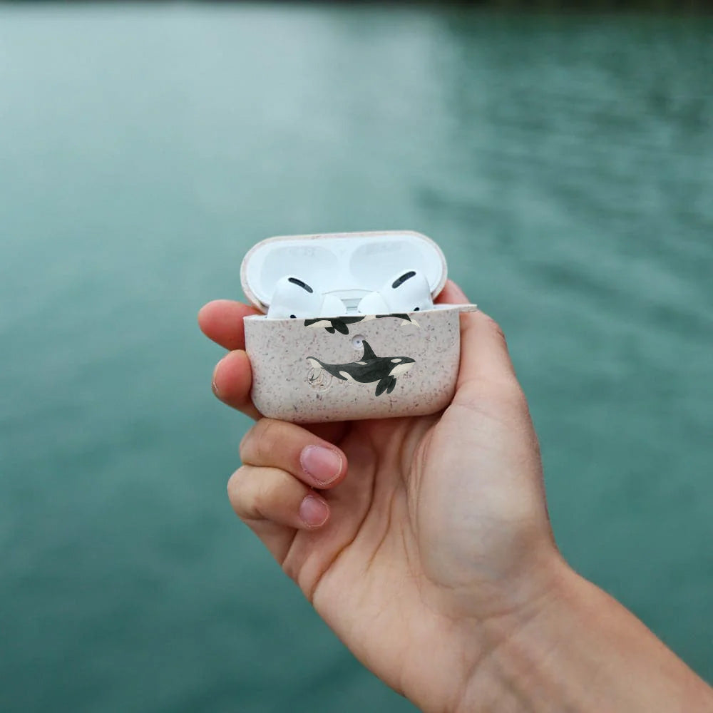 AirPods Case Hülle - Orca weiß - "OrcaFamily" - nachhaltig