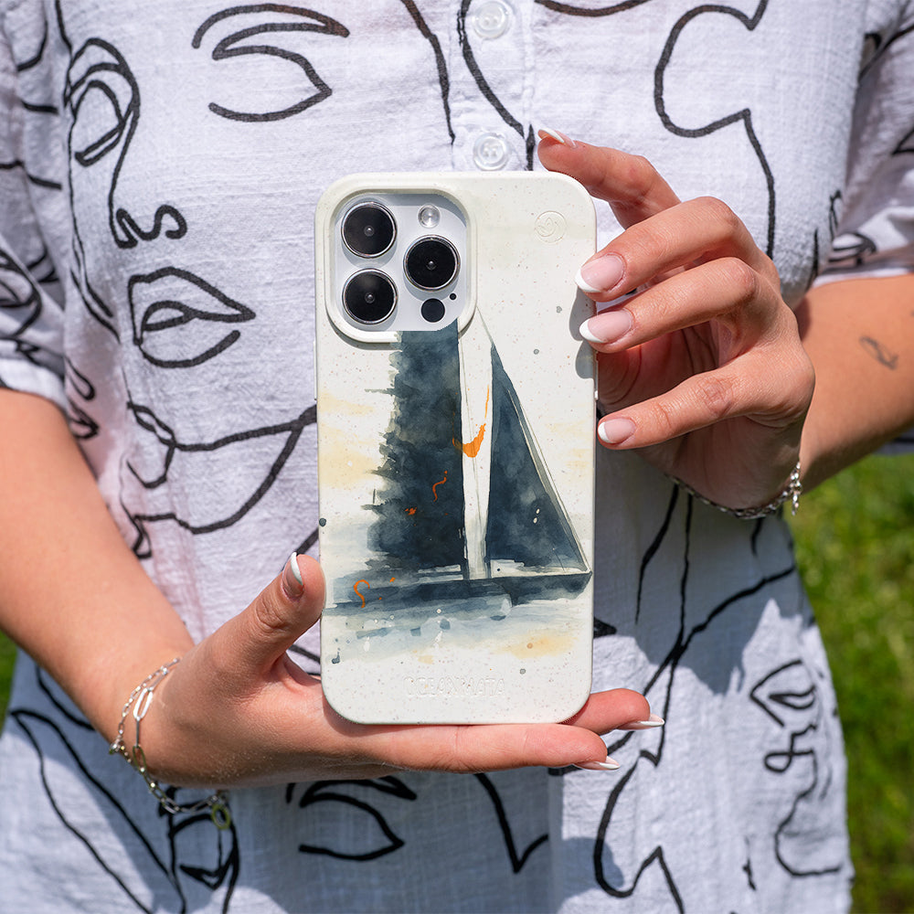 iPhone 17 pro max Hülle - Segeln weiß - "Golden Horizon" - nachhaltig