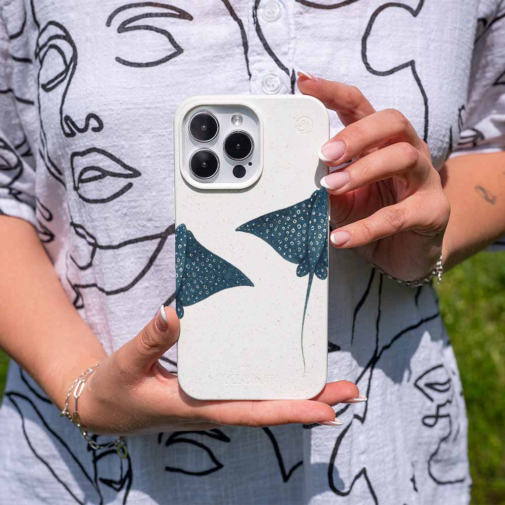 iPhone 16 Hülle - Ray weiß - "RayDance" - nachhaltig