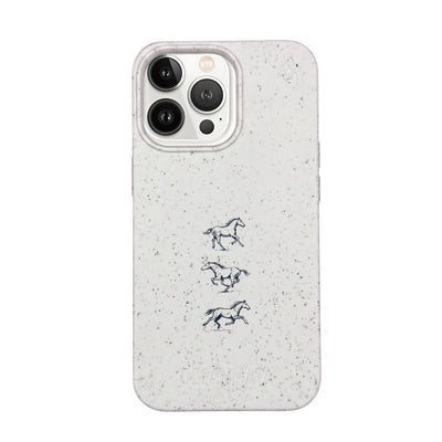 iPhone 13 pro max Hülle - Pferd weiß - "wild" - nachhaltig