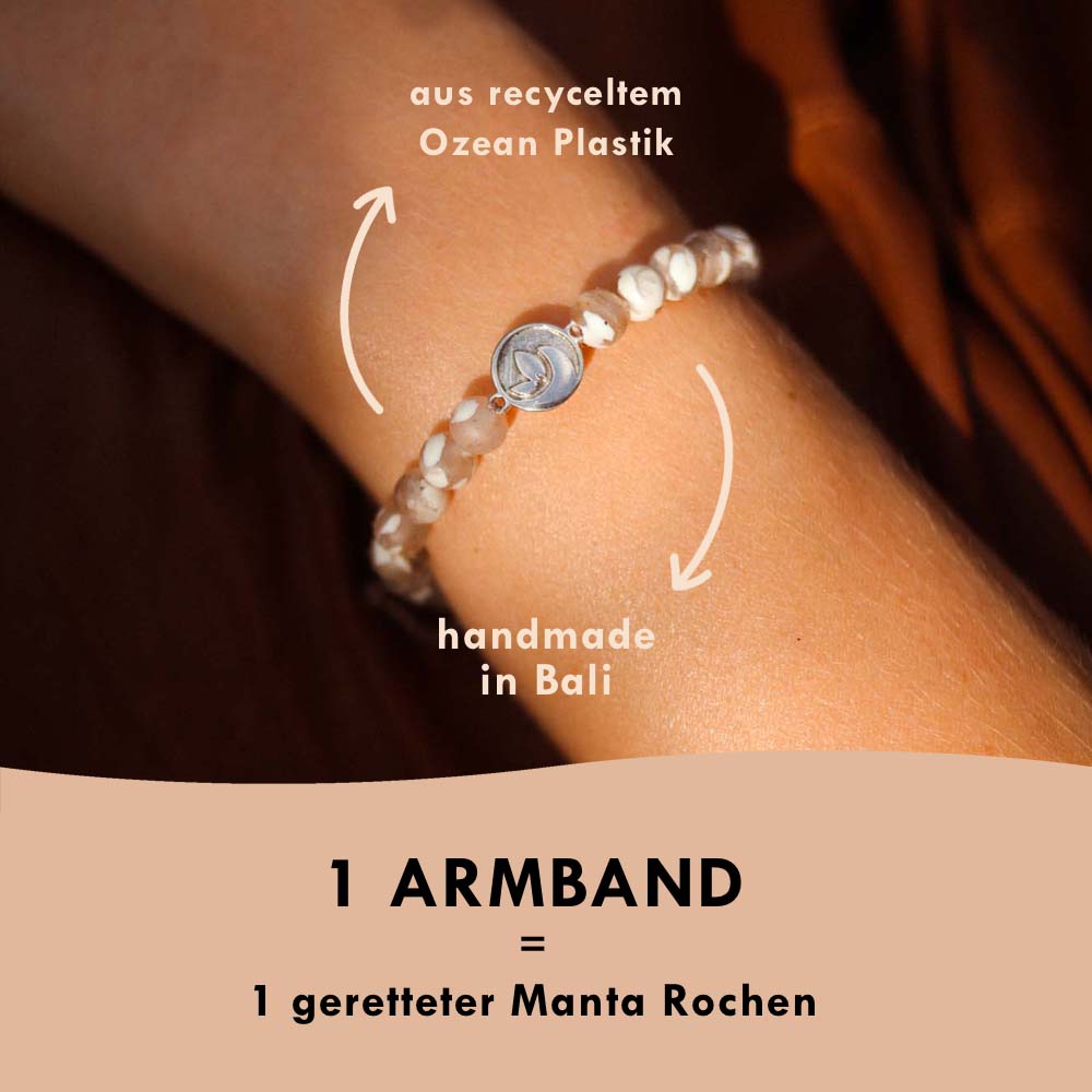 Bracelet white "MANTA"