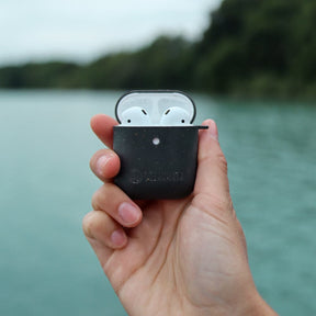 sustainable Apple AirPod Case 1/2 - Cover - black