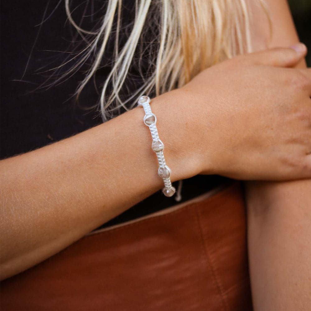 Bracelet white "MANTA"